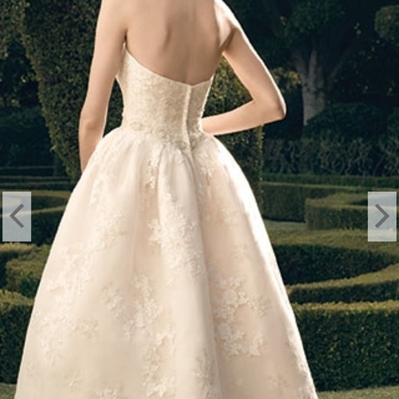 Timeless Wedding Dress - Picture 2 of 8